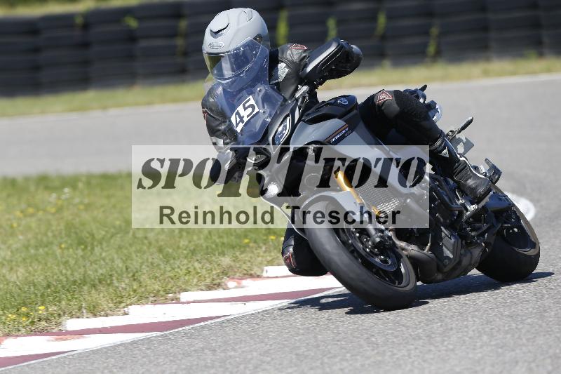 /Archiv-2025/48 25.08.2025 Cornu Master School ADR/blau-bleu/45